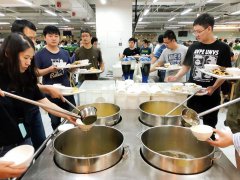 小米、万达、今日头条的食堂，就是不一样